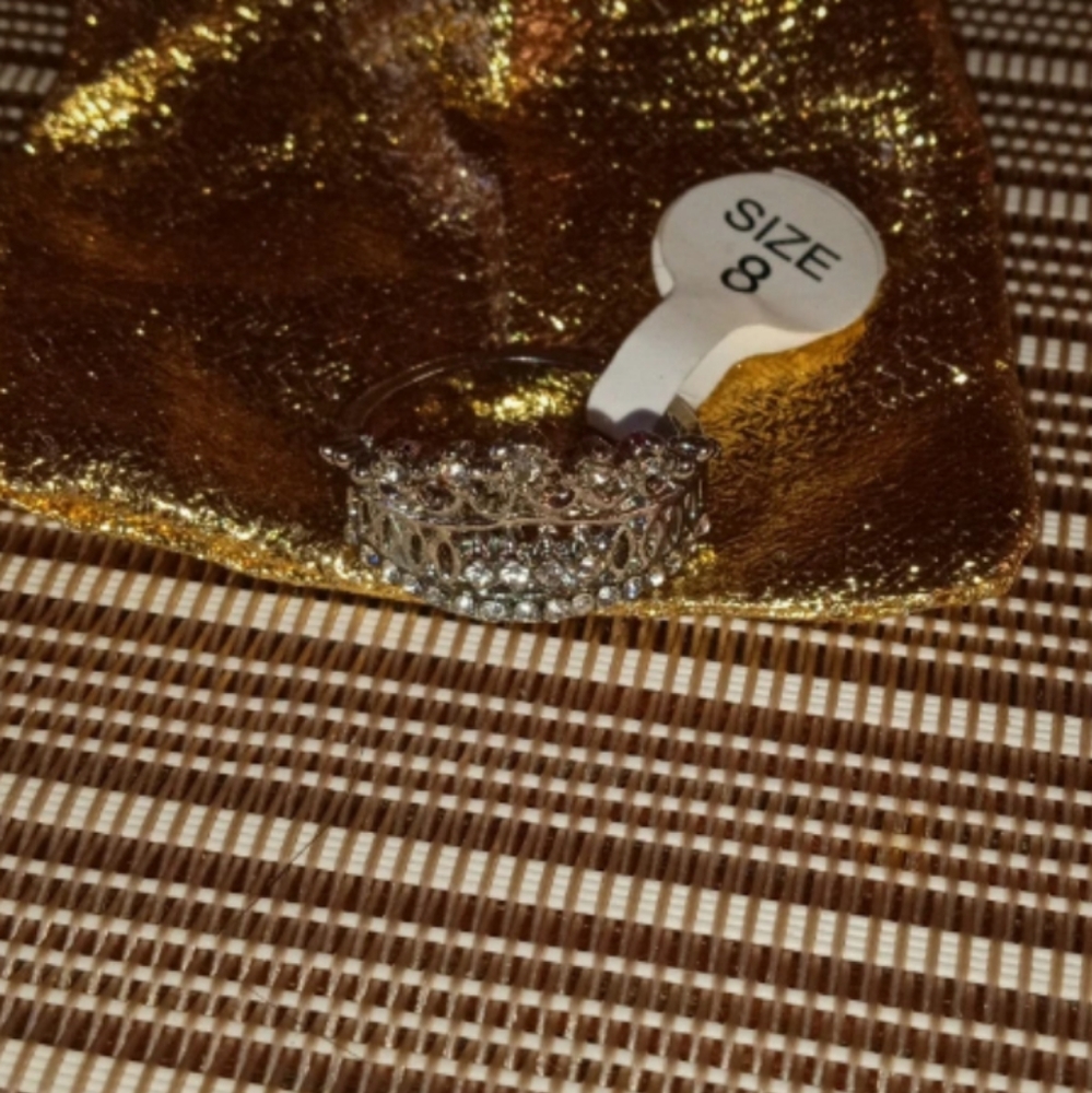 Princess Crown Ring - Picture 5 of 5